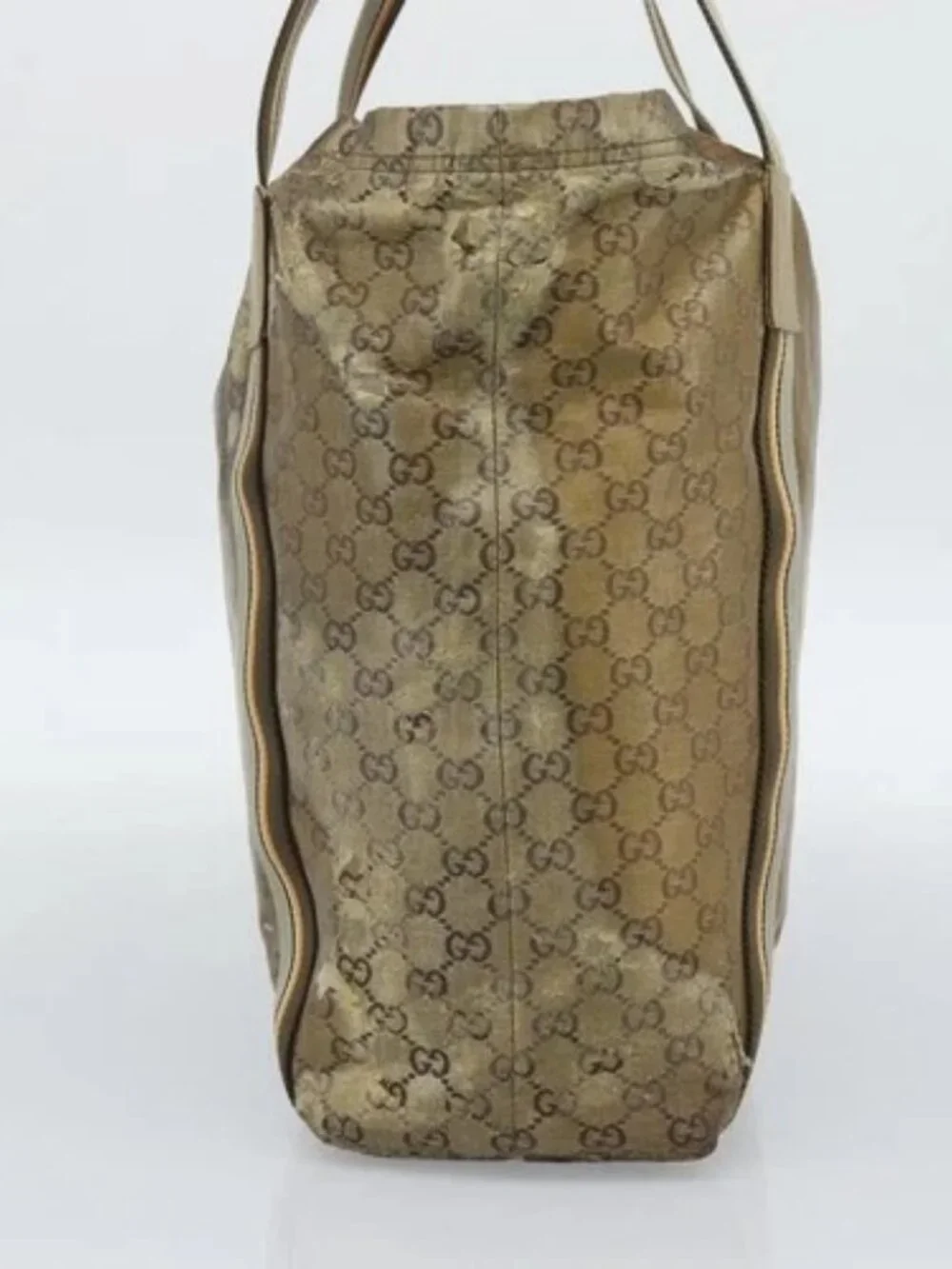 Gucci brand	gucci color	beige